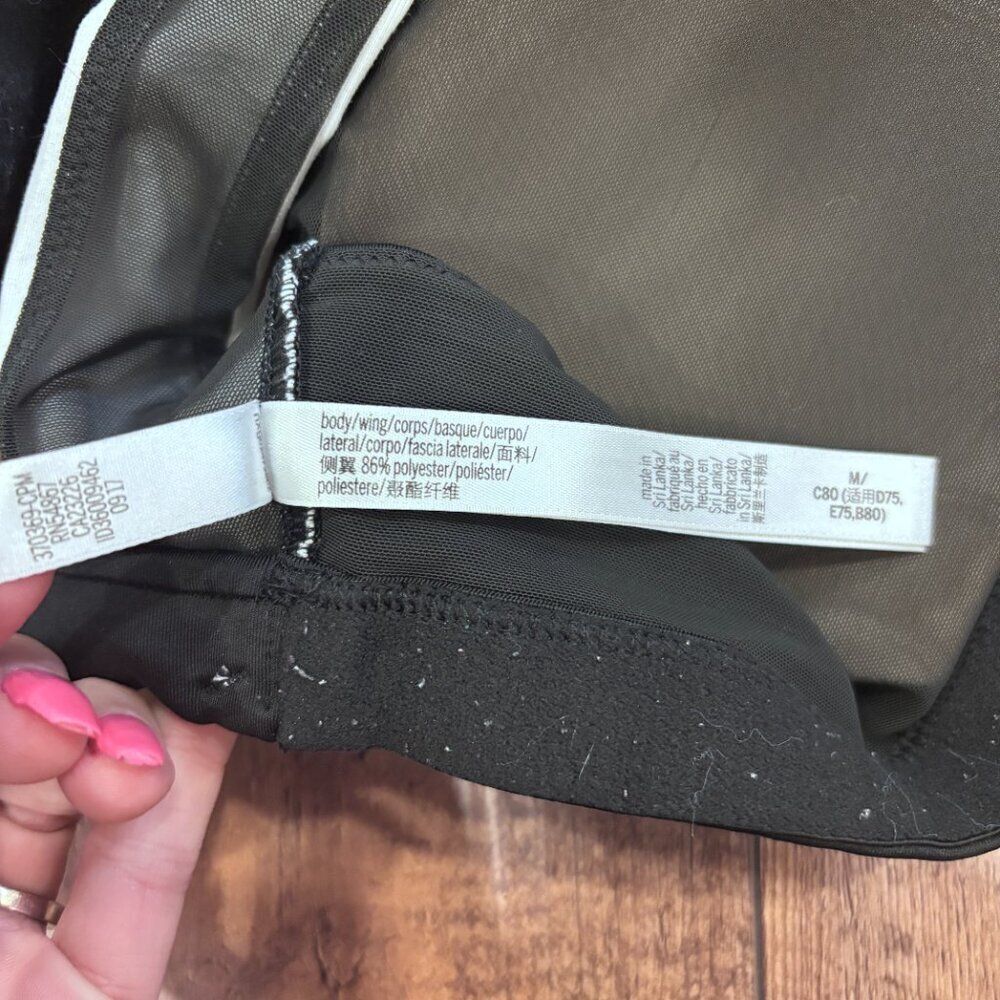 Victoria's Secret Black With White Straps Sport Bra Removable Padding - Medium - Picture 5 of 7